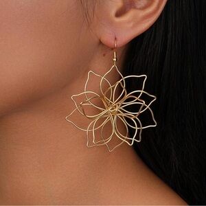 2/$10 NEW! Bohemian Style Creative Flower Earrings Boho Cute Simple Pretty
